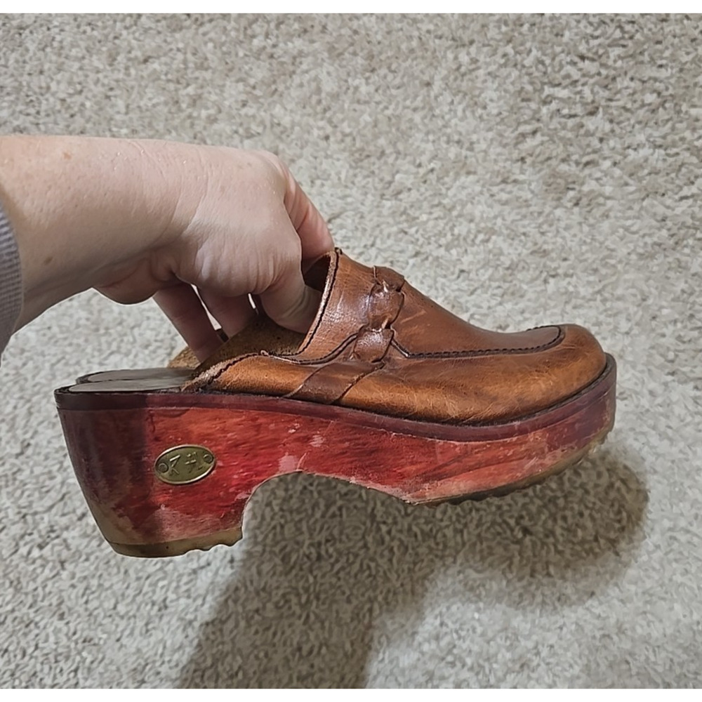 Vtg Red Hot Sharger Y2K Brown Leather Wooden Preppy Clogs Sandals Womans Size 6‎ - Picture 4 of 7